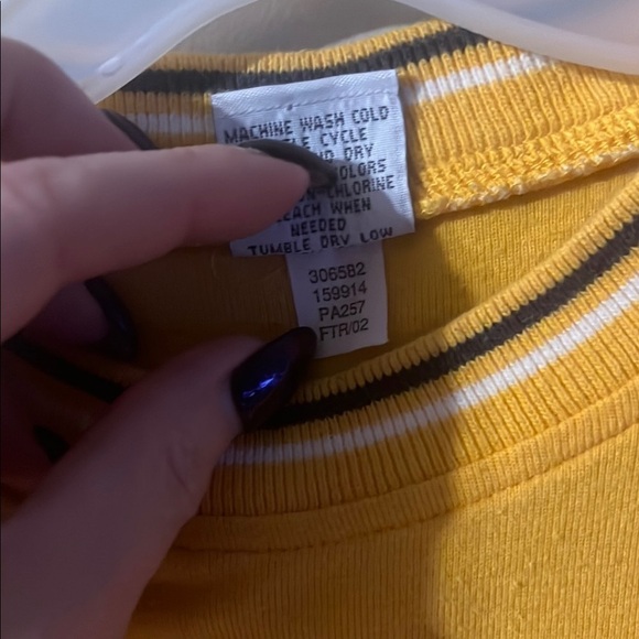 Old Navy Golden Cotton Tee - Picture 3 of 4